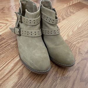 Rocket Dog ankle boots